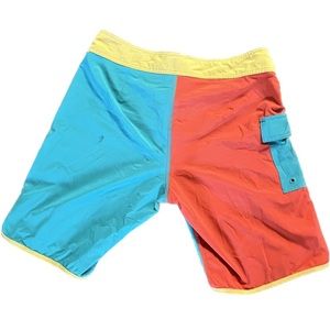 RVCA shorts size 32 , they’re really colorful and sutitable for swimming
